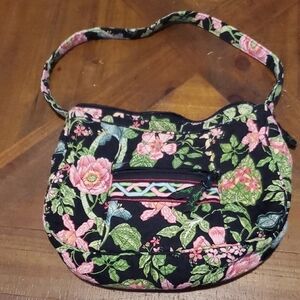 🐻  Vera Bradley tote bag in the "Botanica" pattern.